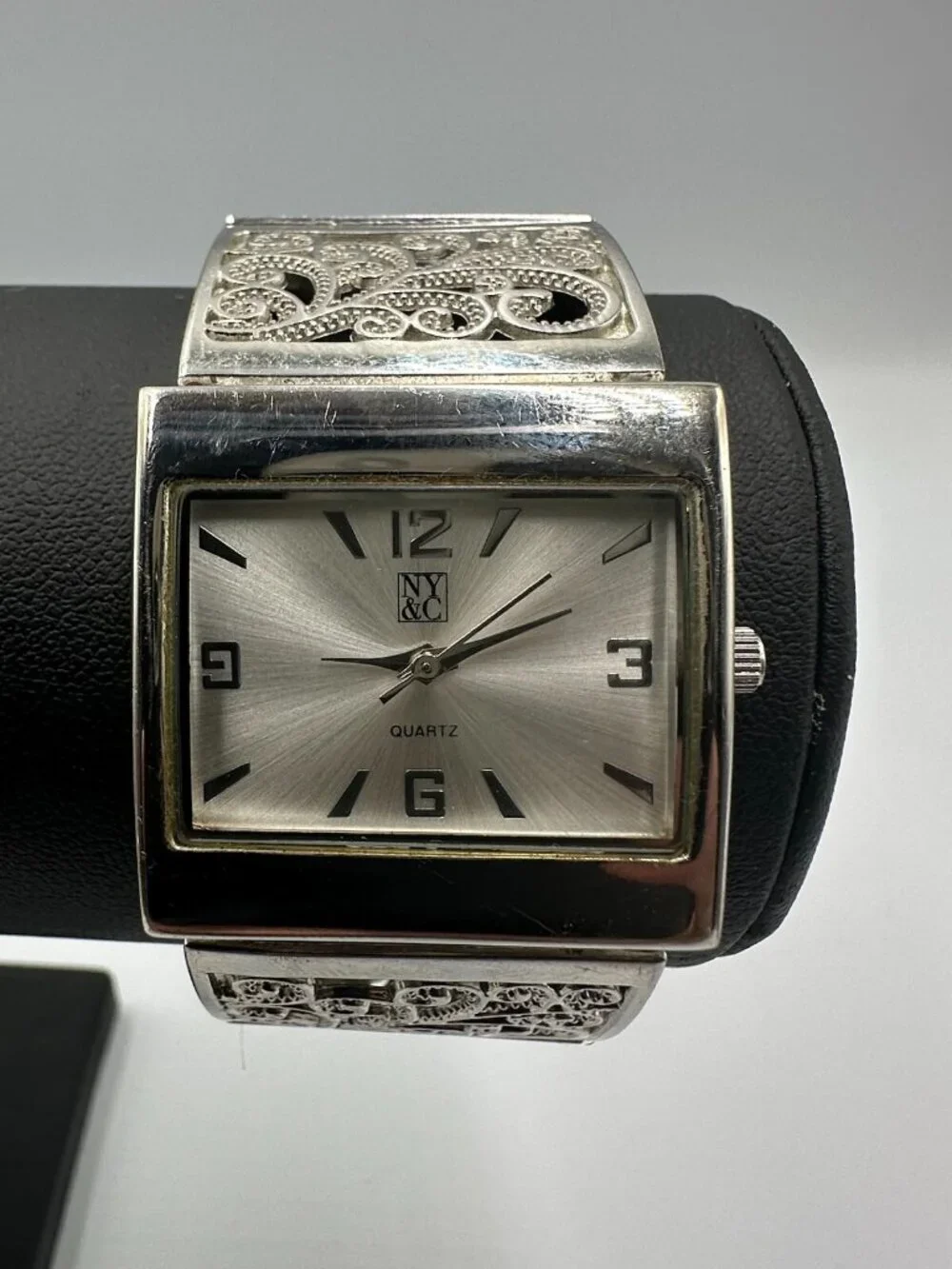 3/$30 New York & Company Watch Women Silver Swirl Filigree Stretch Band 6.75